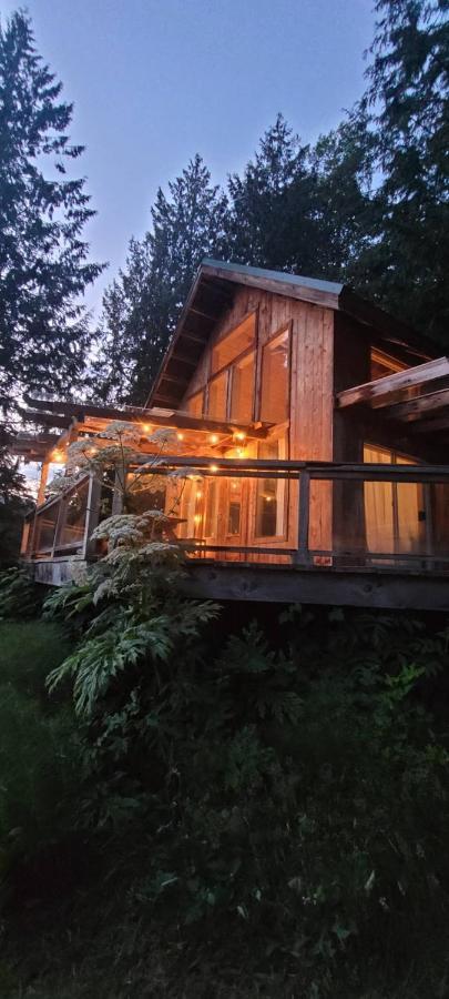 Ocean Views & Sunset Beach Cabin With Soaker Tub & Fire Pit Villa Powell River Exterior photo